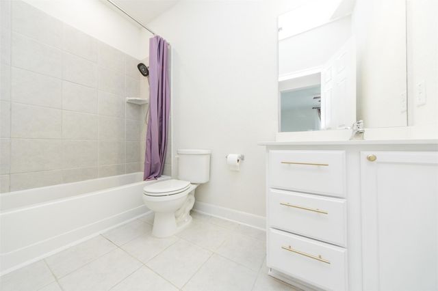 15406 Easton Gate Lane, Houston, TX 77044