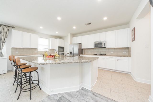 15406 Easton Gate Lane, Houston, TX 77044