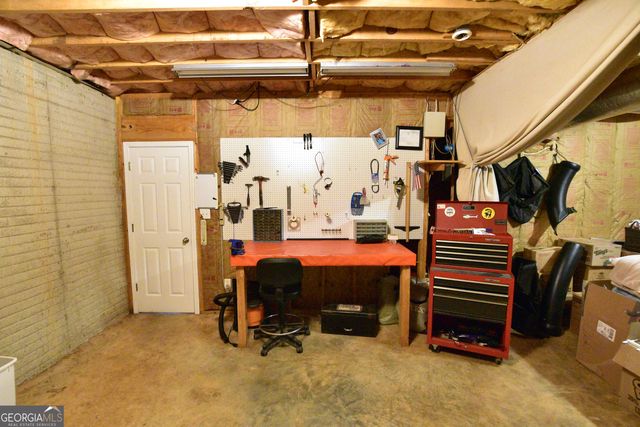 150 Whitaker Road, Lagrange, GA 30240