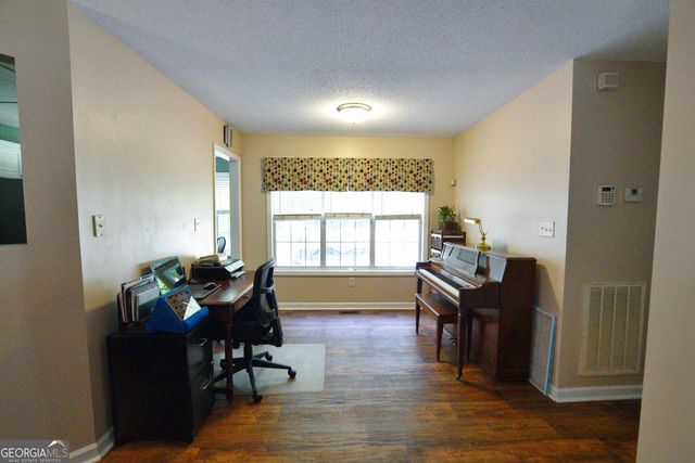 150 Whitaker Road, Lagrange, GA 30240