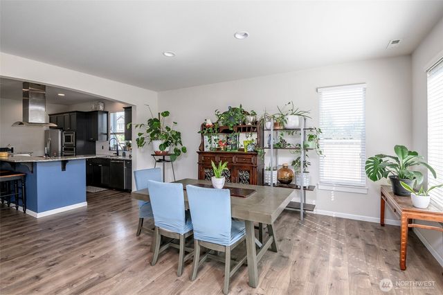 3104 10th Avenue NW, Puyallup, WA 98371