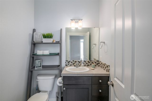 3104 10th Avenue NW, Puyallup, WA 98371