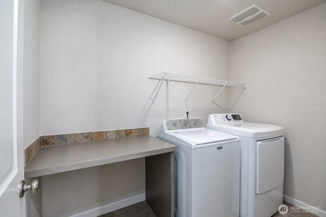 3104 10th Avenue NW, Puyallup, WA 98371