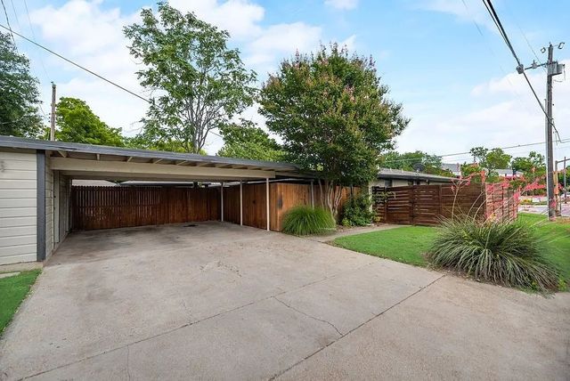 6501 E Mockingbird Lane, Dallas, TX 75214