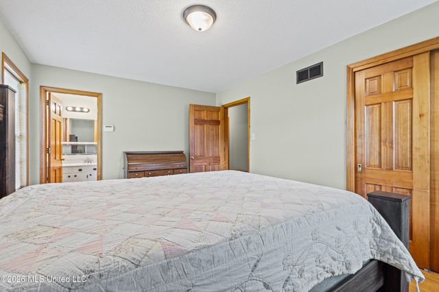 8619 Chesterfield Drive, Southaven, MS 38671