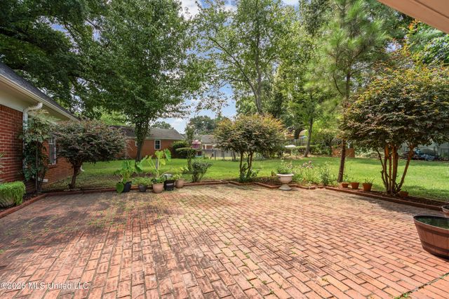 8619 Chesterfield Drive, Southaven, MS 38671