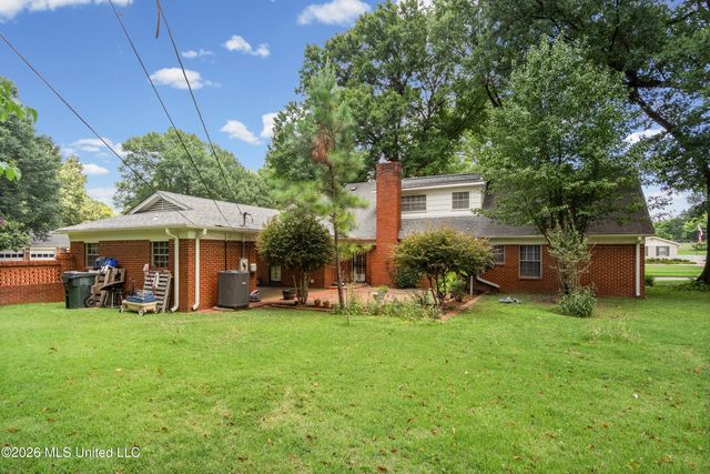 8619 Chesterfield Drive, Southaven, MS 38671