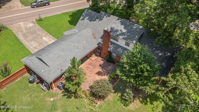 8619 Chesterfield Drive, Southaven, MS 38671