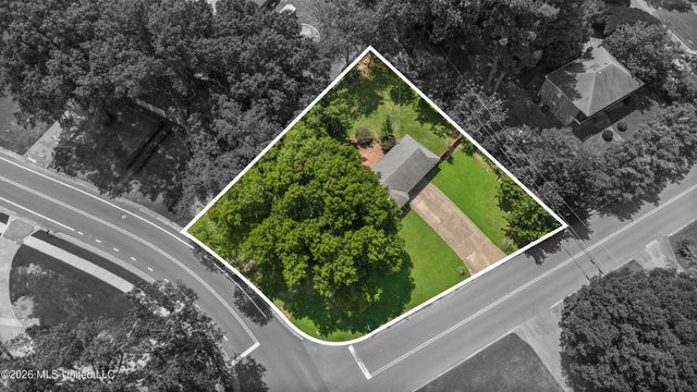 8619 Chesterfield Drive, Southaven, MS 38671