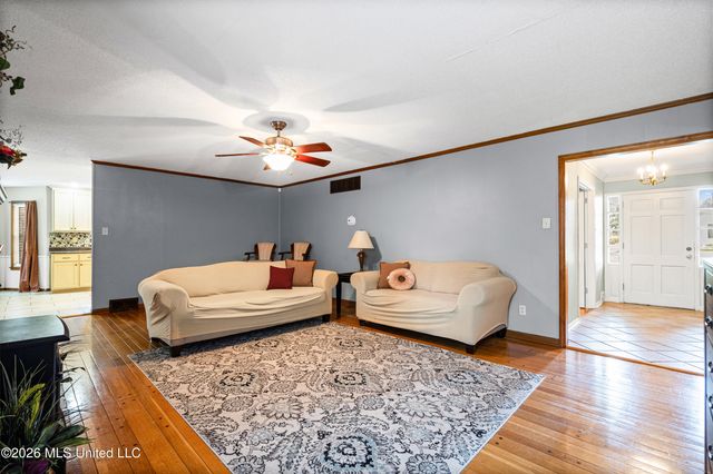 8619 Chesterfield Drive, Southaven, MS 38671