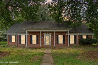 8619 Chesterfield Drive, Southaven, MS 38671