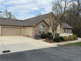 4328 Grassy Moss Drive, Greensboro, NC 27409