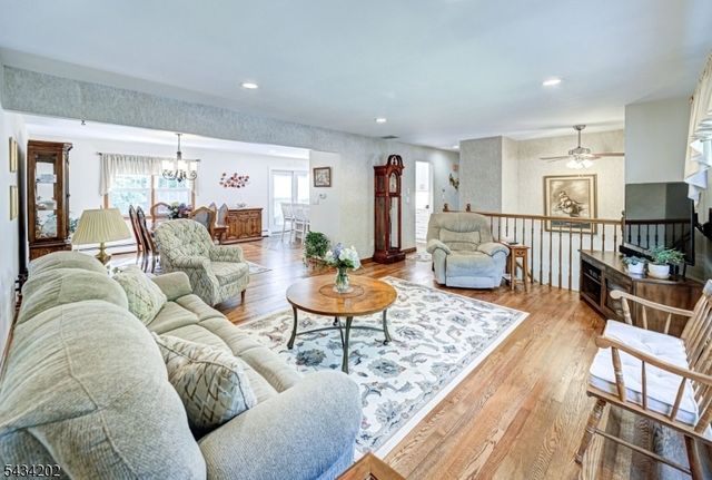 8 Edward Cir, Montville Twp., NJ 07045