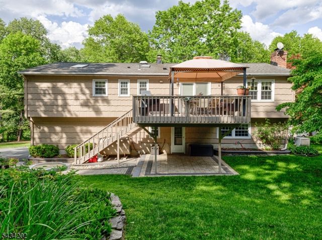 8 Edward Cir, Montville Twp., NJ 07045