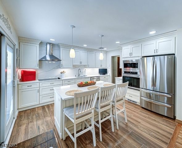 8 Edward Cir, Montville Twp., NJ 07045