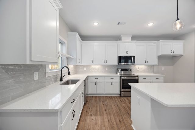 211 Dorsey Drive, Hamilton, GA 31811