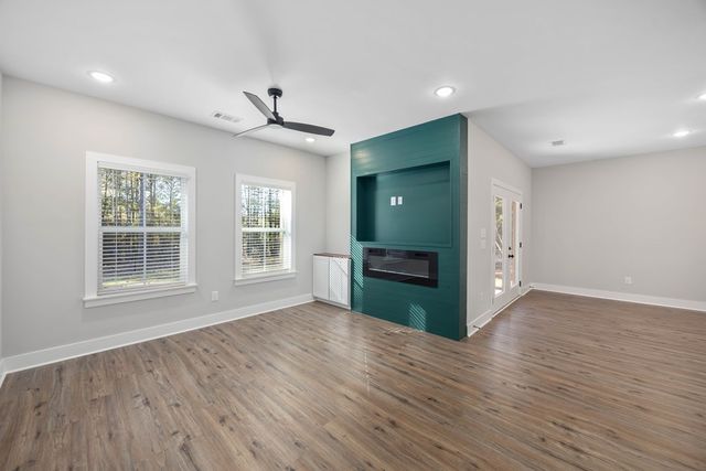 211 Dorsey Drive, Hamilton, GA 31811