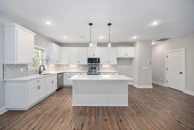 211 Dorsey Drive, Hamilton, GA 31811