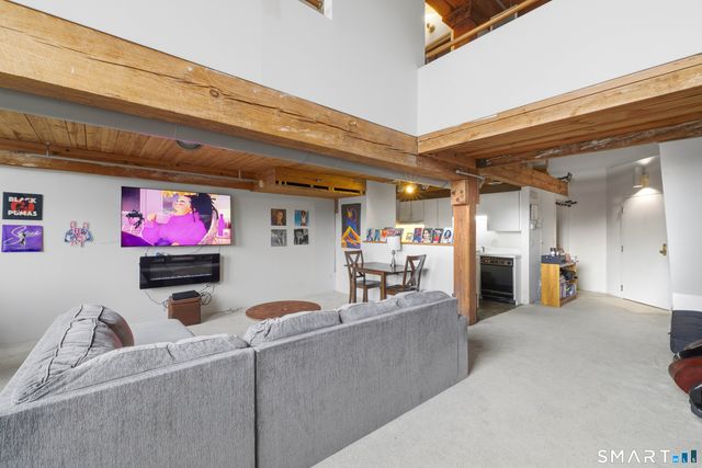 68 Thermos Avenue 110A, Norwich, CT 06360