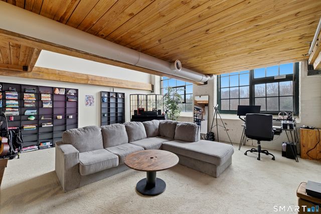 68 Thermos Avenue 110A, Norwich, CT 06360