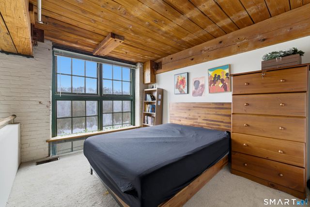 68 Thermos Avenue 110A, Norwich, CT 06360