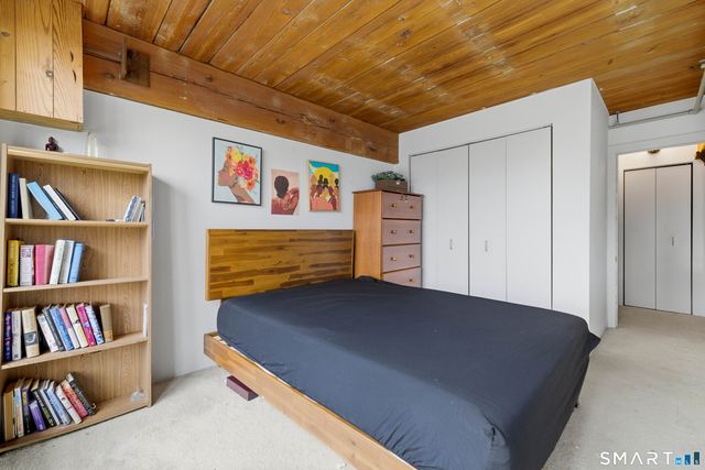 68 Thermos Avenue 110A, Norwich, CT 06360