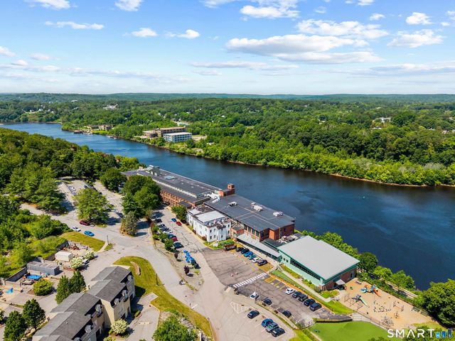 68 Thermos Avenue 110A, Norwich, CT 06360