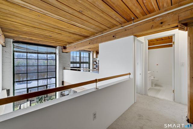 68 Thermos Avenue 110A, Norwich, CT 06360