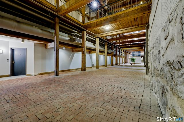 68 Thermos Avenue 110A, Norwich, CT 06360