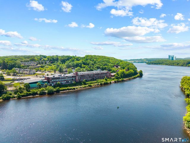 68 Thermos Avenue 110A, Norwich, CT 06360