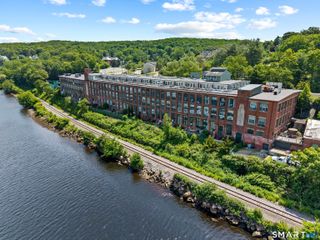 68 Thermos Avenue 110A, Norwich, CT 06360