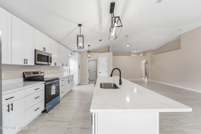 3005 SUNSET RIDGE Drive, Middleburg, FL 32068