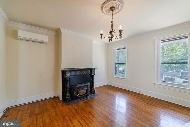 1630 U ST SE, Washington, DC 20020