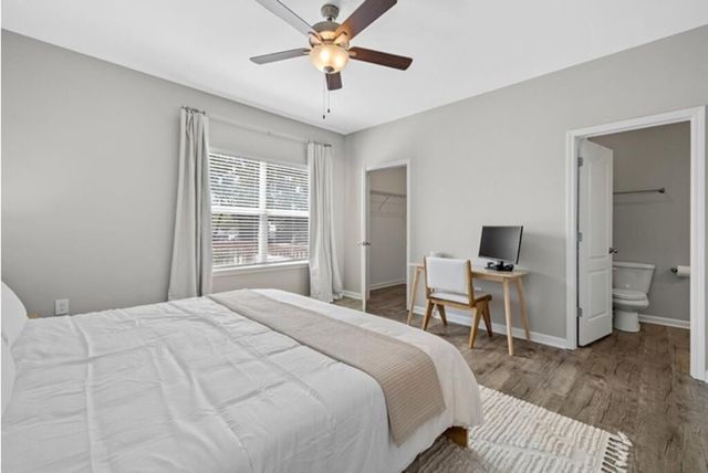 1835 Glade St, Nashville, TN 37207