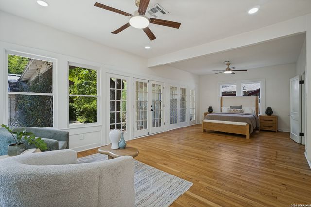 214 Ira Ave, San Antonio, TX 78209