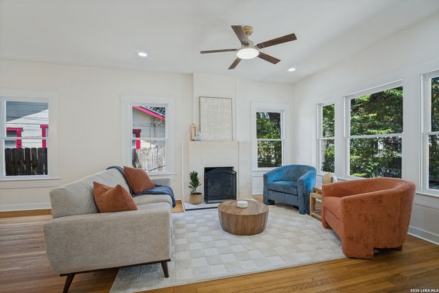 214 Ira Ave, San Antonio, TX 78209