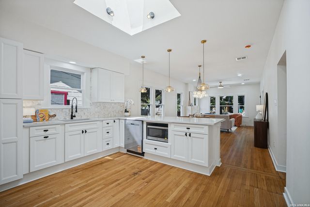 214 Ira Ave, San Antonio, TX 78209