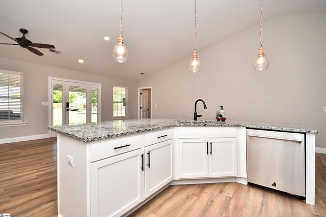 2 Spring Sky Court, Taylors, SC 29687