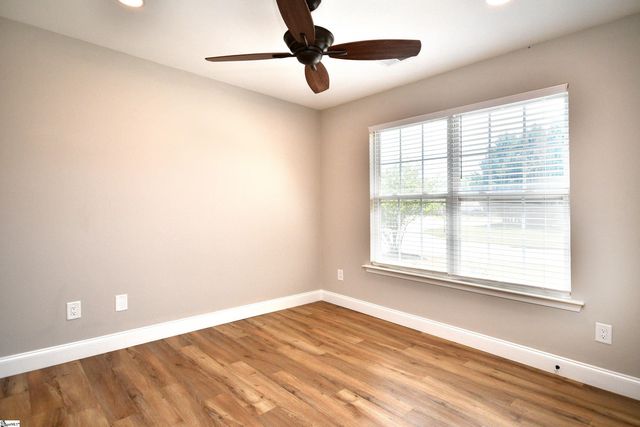 2 Spring Sky Court, Taylors, SC 29687