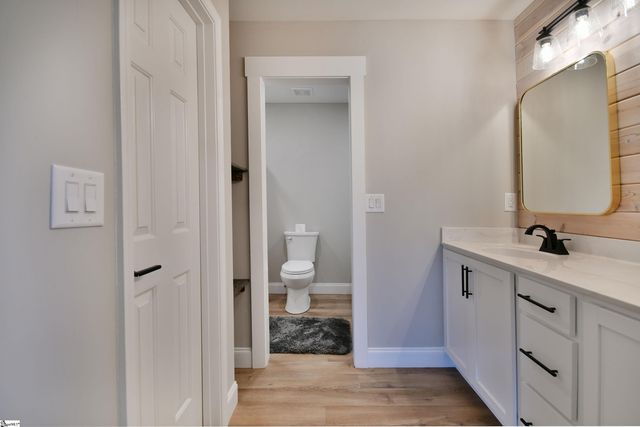 2 Spring Sky Court, Taylors, SC 29687