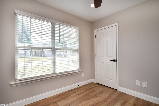 2 Spring Sky Court, Taylors, SC 29687