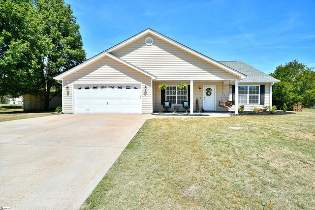 2 Spring Sky Court, Taylors, SC 29687