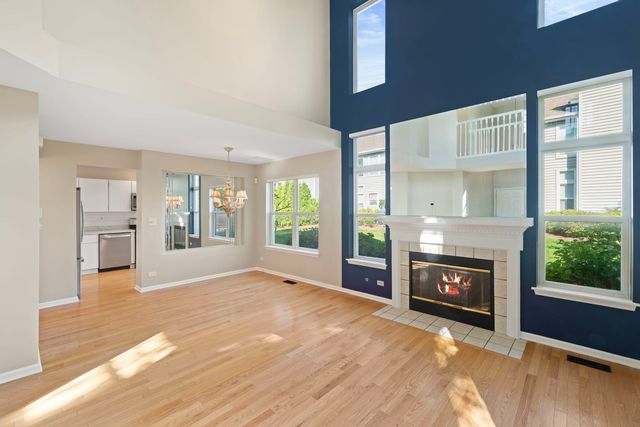 1576 E Citadel Court, Palatine, IL 60067