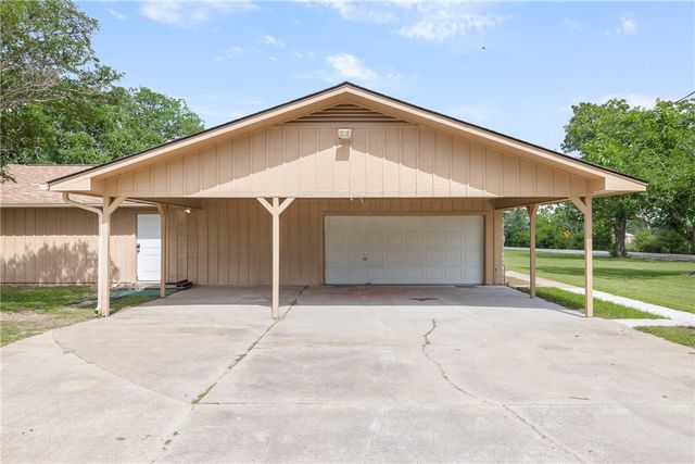 5531 Cole Lane, College Station, TX 77845