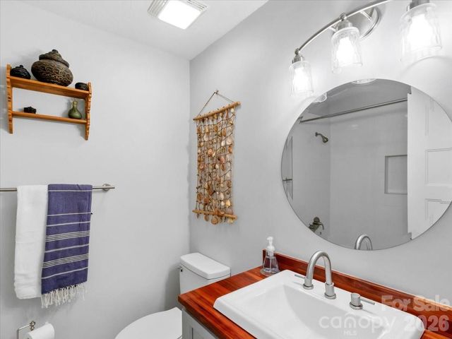 1280 Old Mine Fork Road, Burnsville, NC 28714