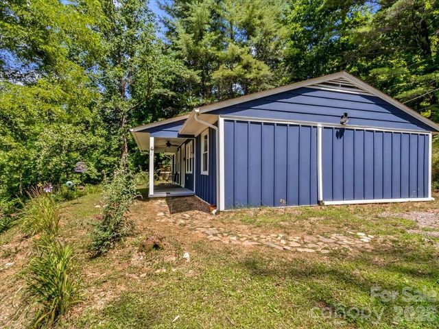 1280 Old Mine Fork Road, Burnsville, NC 28714