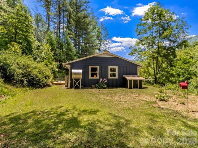 1280 Old Mine Fork Road, Burnsville, NC 28714