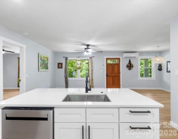 1280 Old Mine Fork Road, Burnsville, NC 28714