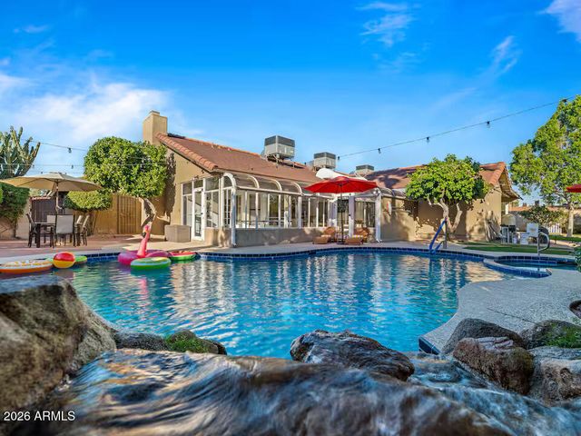 4537 E LE MARCHE Avenue, Phoenix, AZ 85032