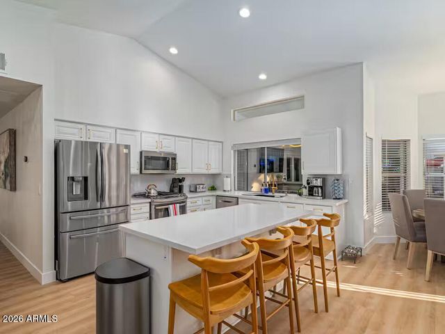 4537 E LE MARCHE Avenue, Phoenix, AZ 85032